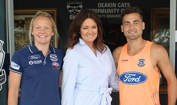 2018_12_04_DCCC_HERO.png Phoebe McWilliams (AFLW), Julie Hope (Deakin University Manager, Geelong Community Engagement) and Luke Dahlhaus (AFL) - Geelong Cats